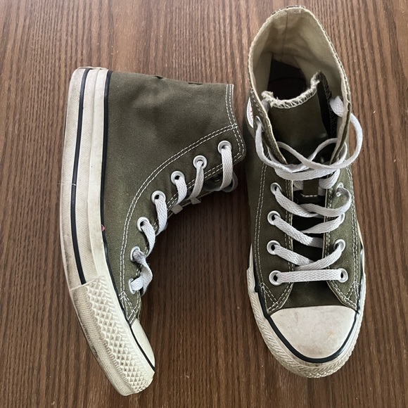 Converse Olive Green women’s High-Top Sneakers size 7 - Picture 1 of 9